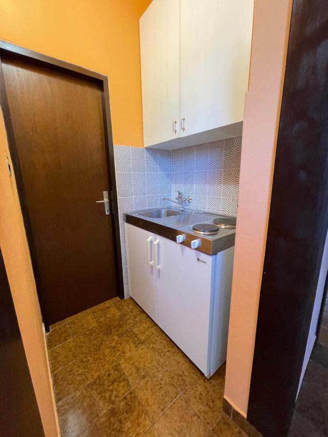 Apartment Ado Selce Exterior photo